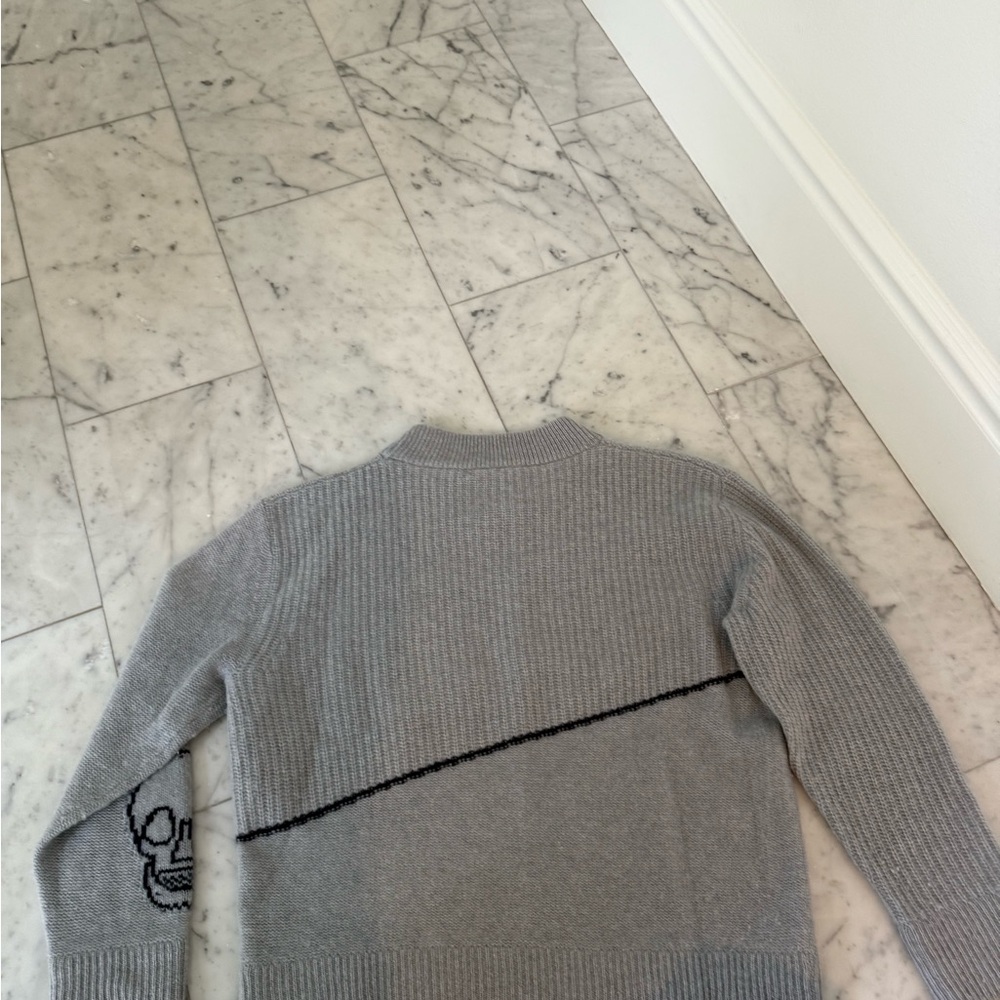Skull Cashmere Gray Crew Neck Sweater - Picture 4 of 4